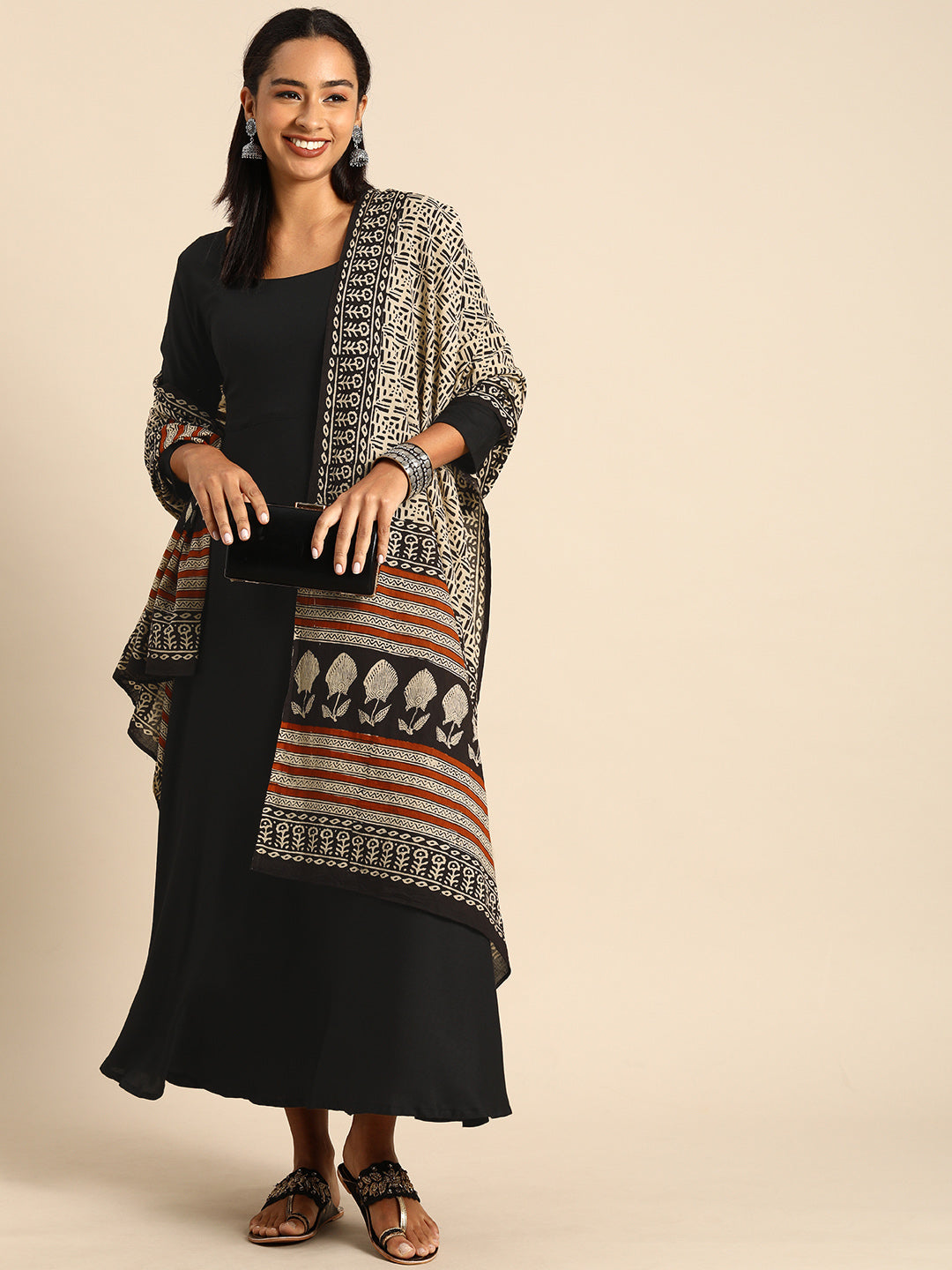 Black-Rayon-Solid-Flared-3-Piece-Kurta-Set