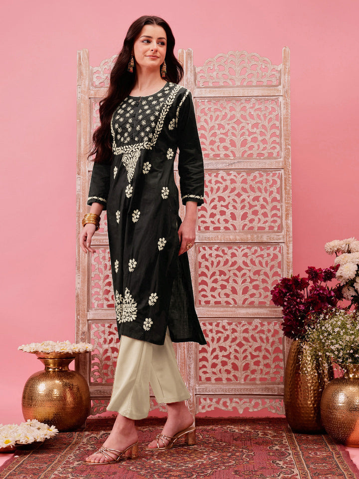 Black-&-White-Cotton-Embroidered-Chikankari-Kurta-Only