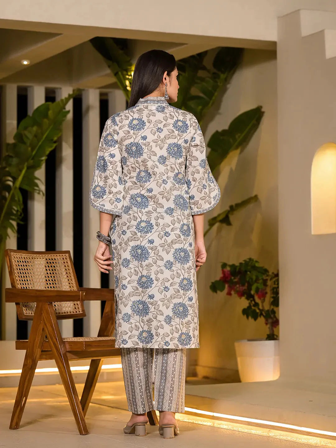 Blue-&-Off-White-Cotton-Floral-Print-3-Piece-Kurta-Set