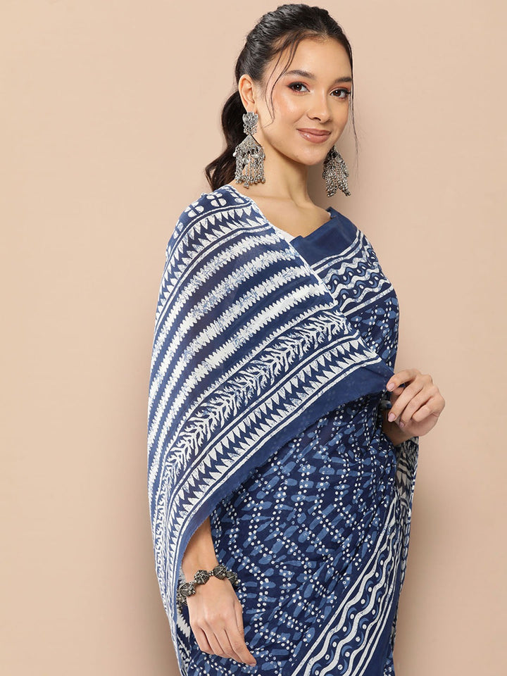 Blue-Chevron-Mulmul-Cotton-Sarees-With-Unstitched-Blouse