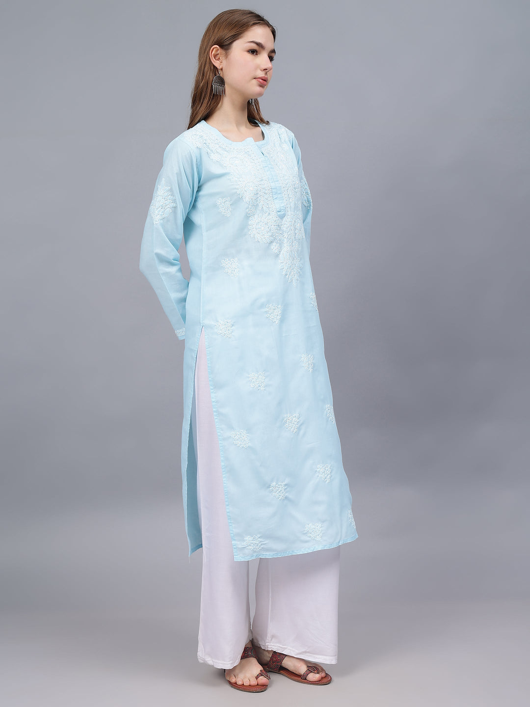 Blue-Cotton-Embroidered-Chikankari-Kurti