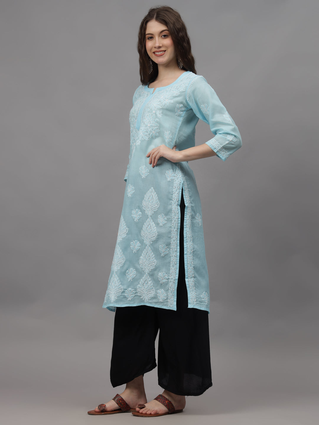 Blue-Cotton-Hand-Embroidery-Chikankari-Kurta