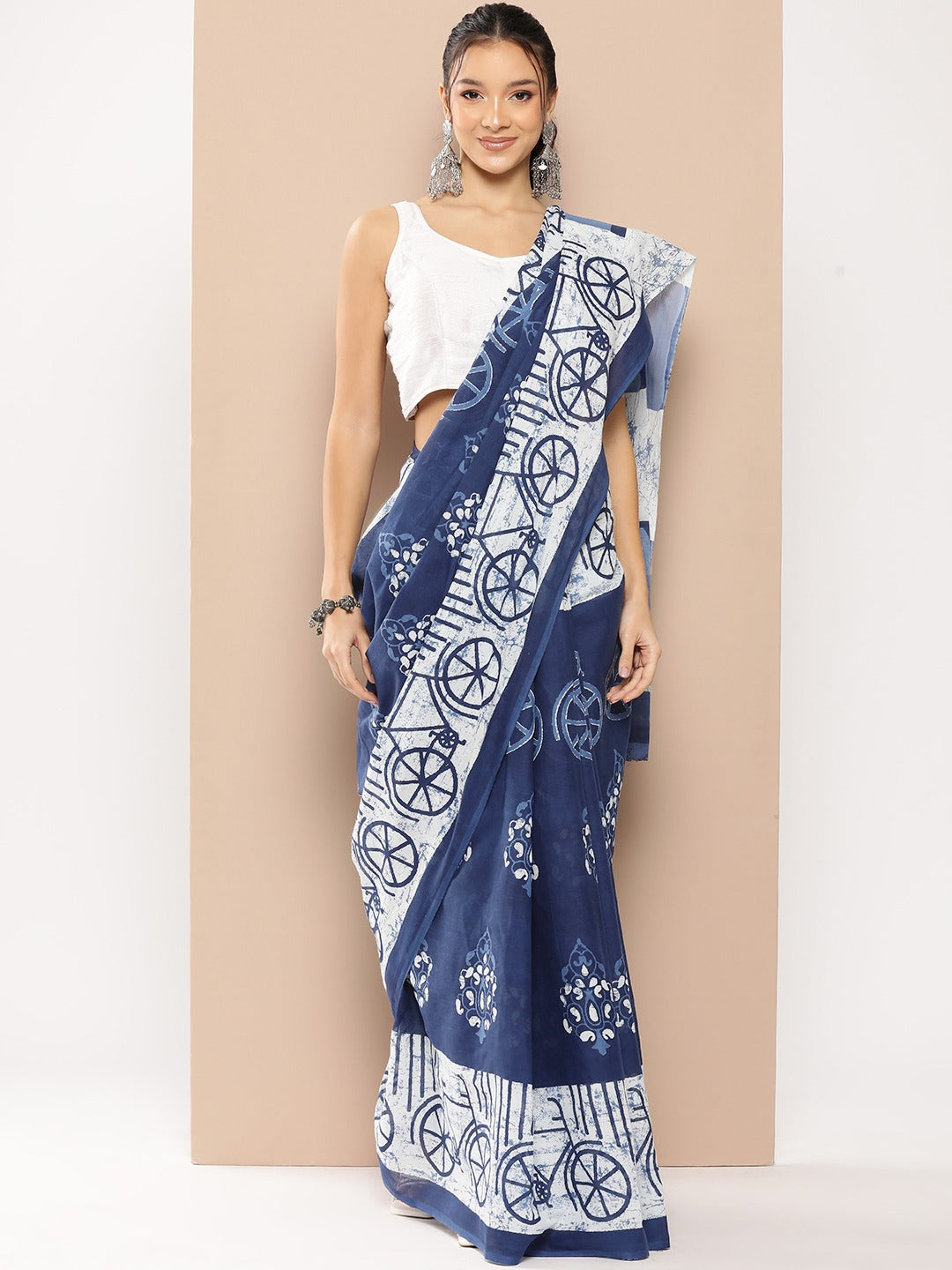 Teal-Blue-Mulmul-Cotton-Sarees-With-Unstitched-Blouse