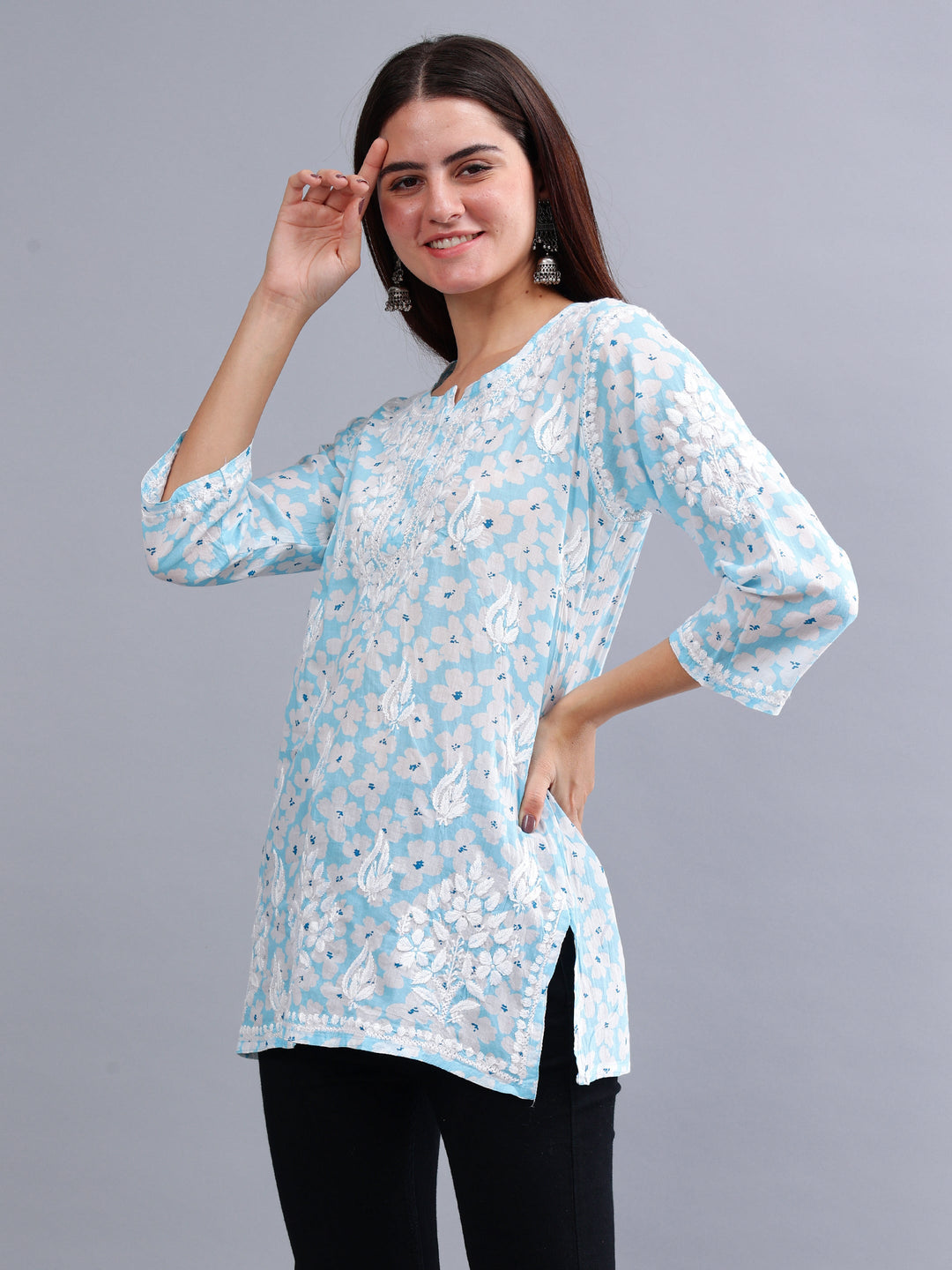 Blue-Mulmul-Embroidered-Chikankari-Short-Tunic