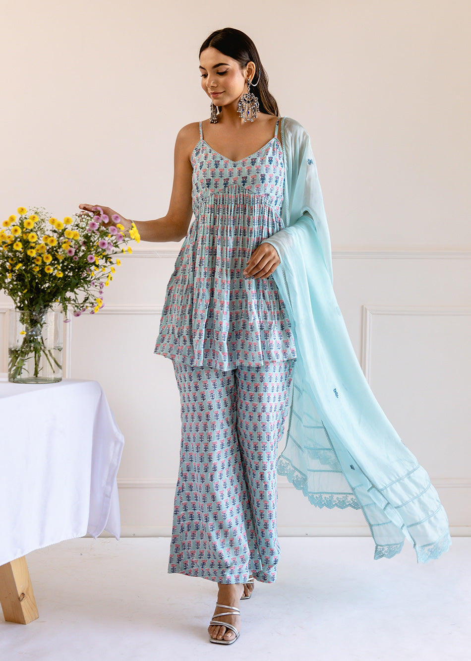 Blue-Muslin-Silk-Printed-Strappy-3-Piece-Kurta-Set