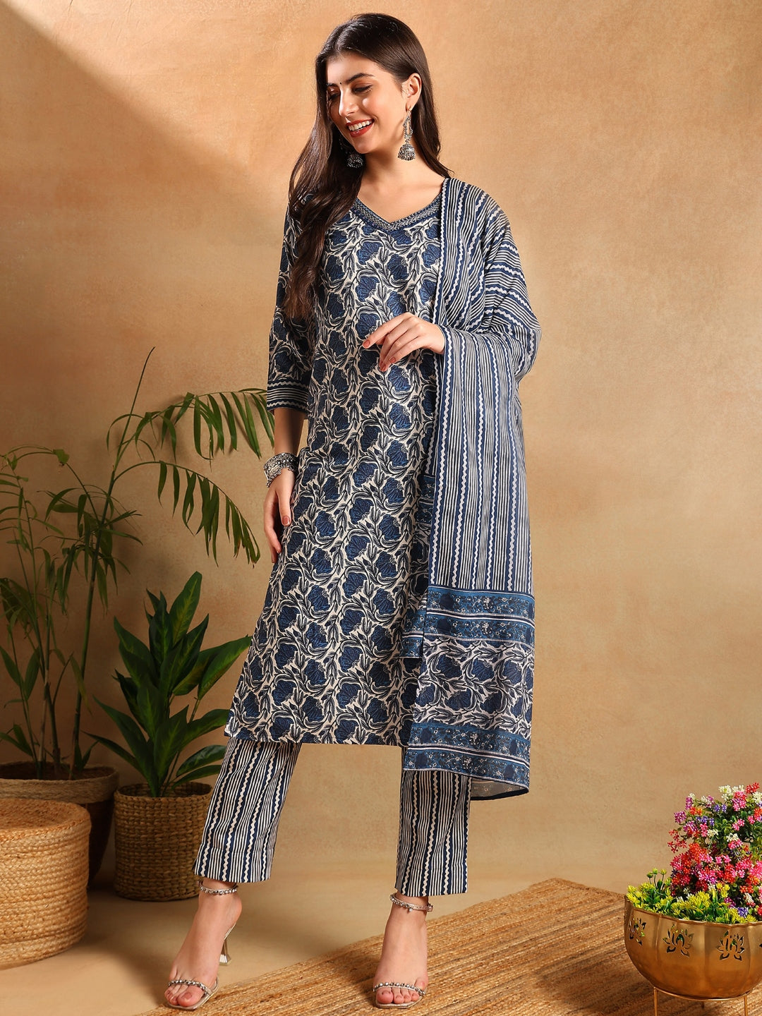 Blue-Poly-Rayon-Floral-Printed-Straight-3-Piece-Kurta-Set