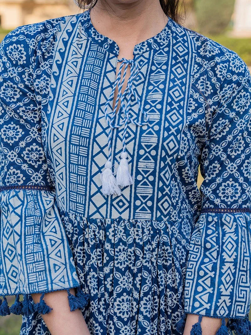 Blue-Cotton-Ethnic-Motifs-Less-Border-Tassels-Were-Dress