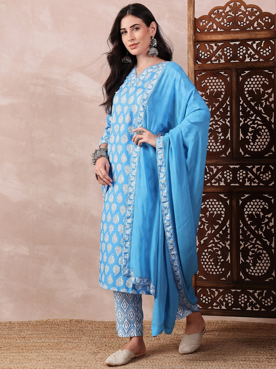 Blue-Rayon-Blend-Floral-Printed-3-Piece-Kurta-Set