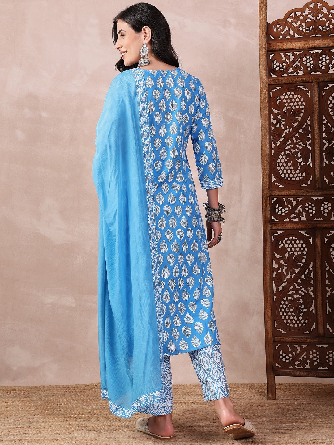 Blue-Rayon-Blend-Floral-Printed-3-Piece-Kurta-Set