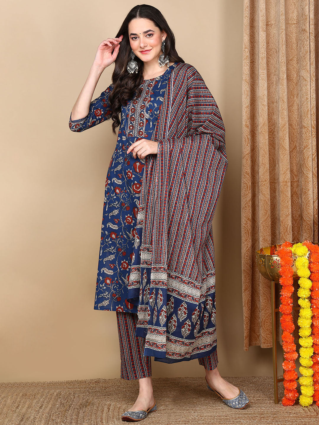 Blue-Rayon-Blend-Floral-Printed-Kurta-Trousers-With-Dupatta