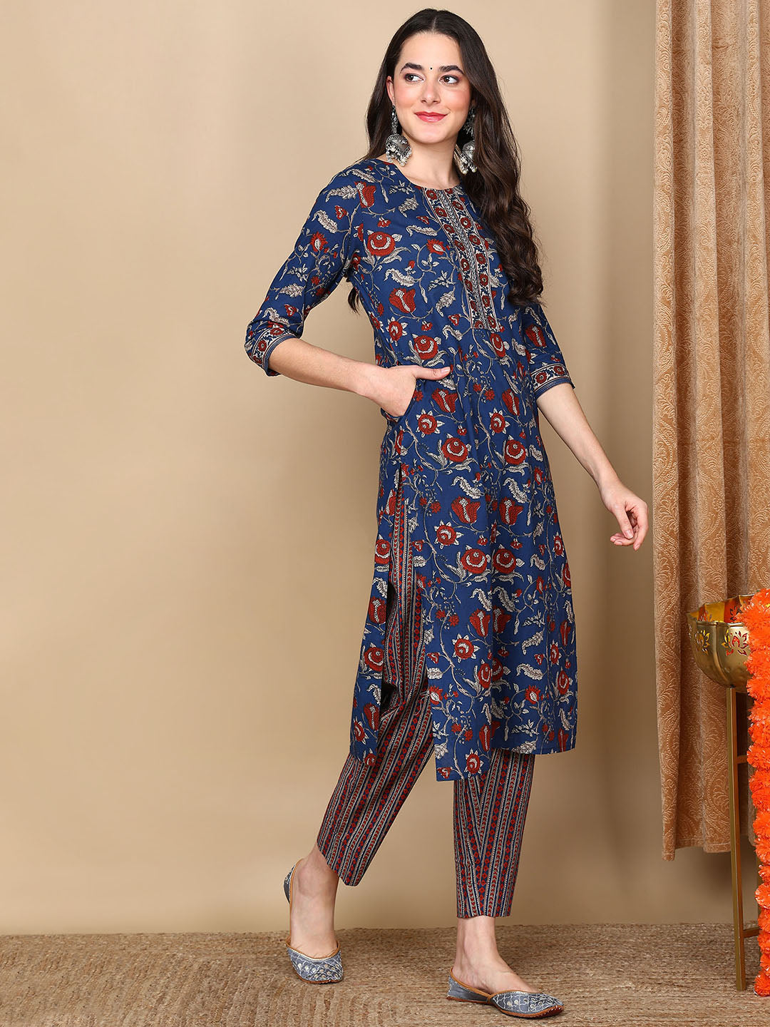 Blue-Rayon-Blend-Floral-Printed-Kurta-Trousers-With-Dupatta