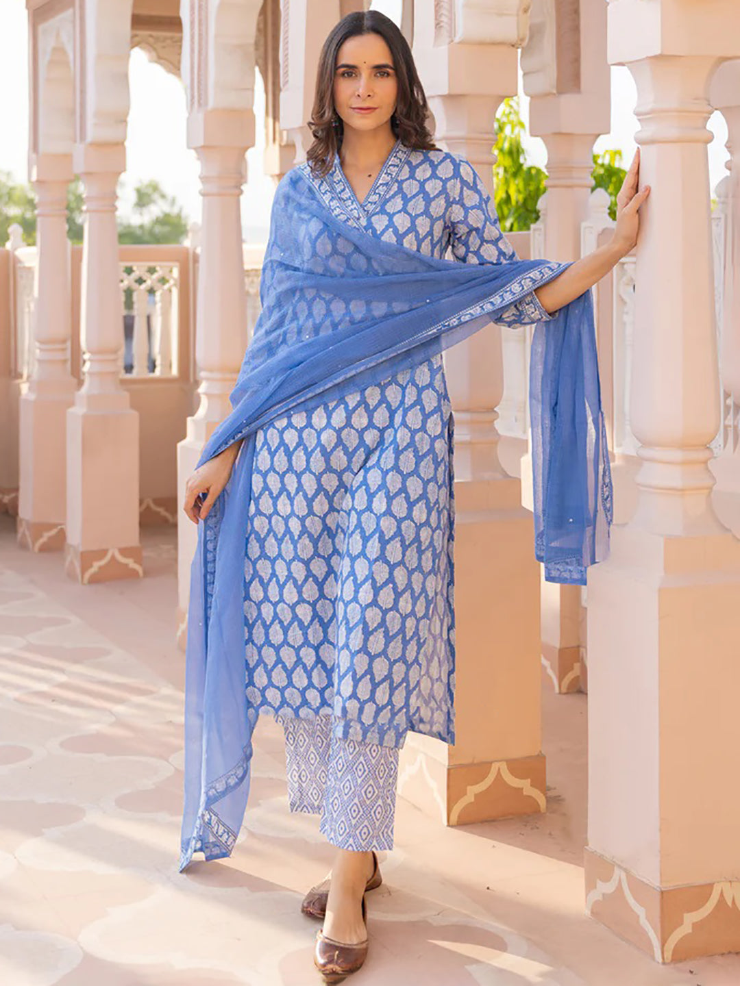 ZERESOUQ-Blue-Viscose-Rayon-Paisley-Print-Straight-3-Piece-Kurta-Set