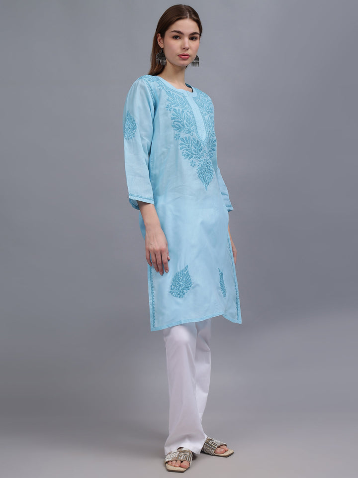 Blue-&-White-Cotton-Embroidered-Chikankari-Kurti