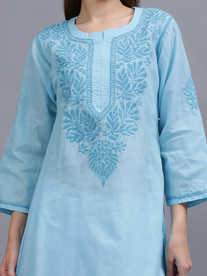 Blue-&-White-Cotton-Embroidered-Chikankari-Kurti