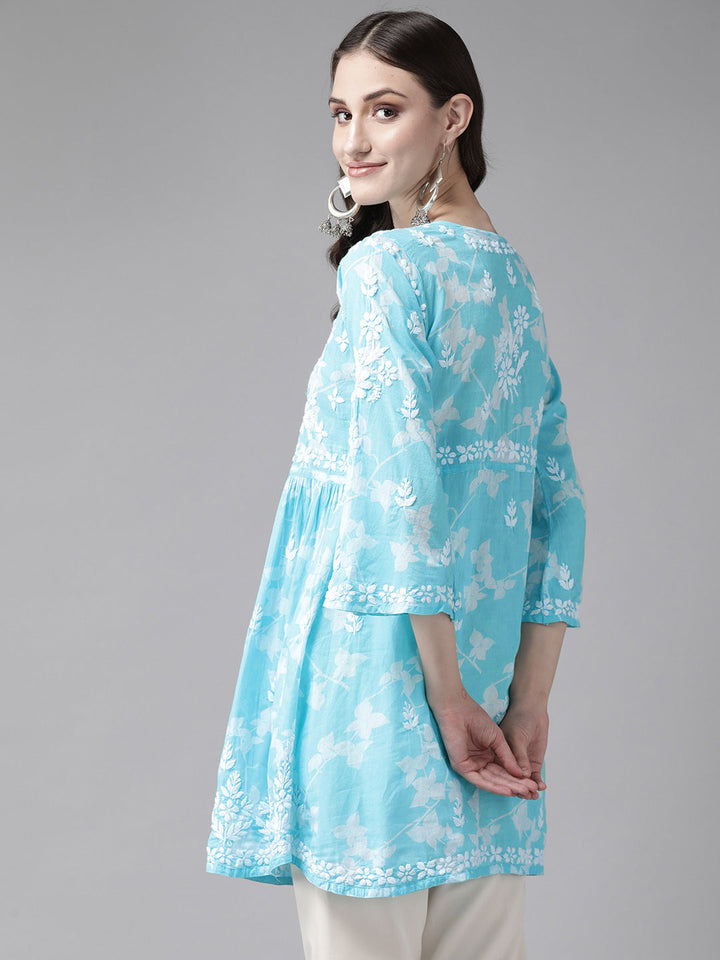 Blue-&-White-Cotton-Floral-Hand-Embroidered-Chikankari-Kurti