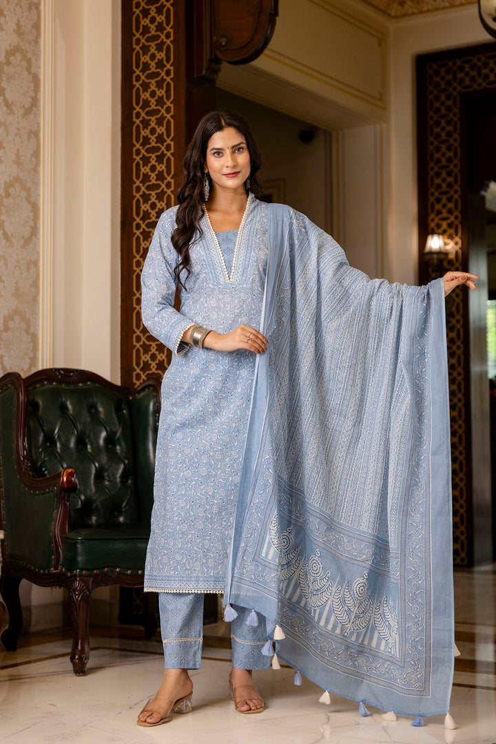 Blue-&-White-Cotton-Printed-3-Piece-Kurta-Set