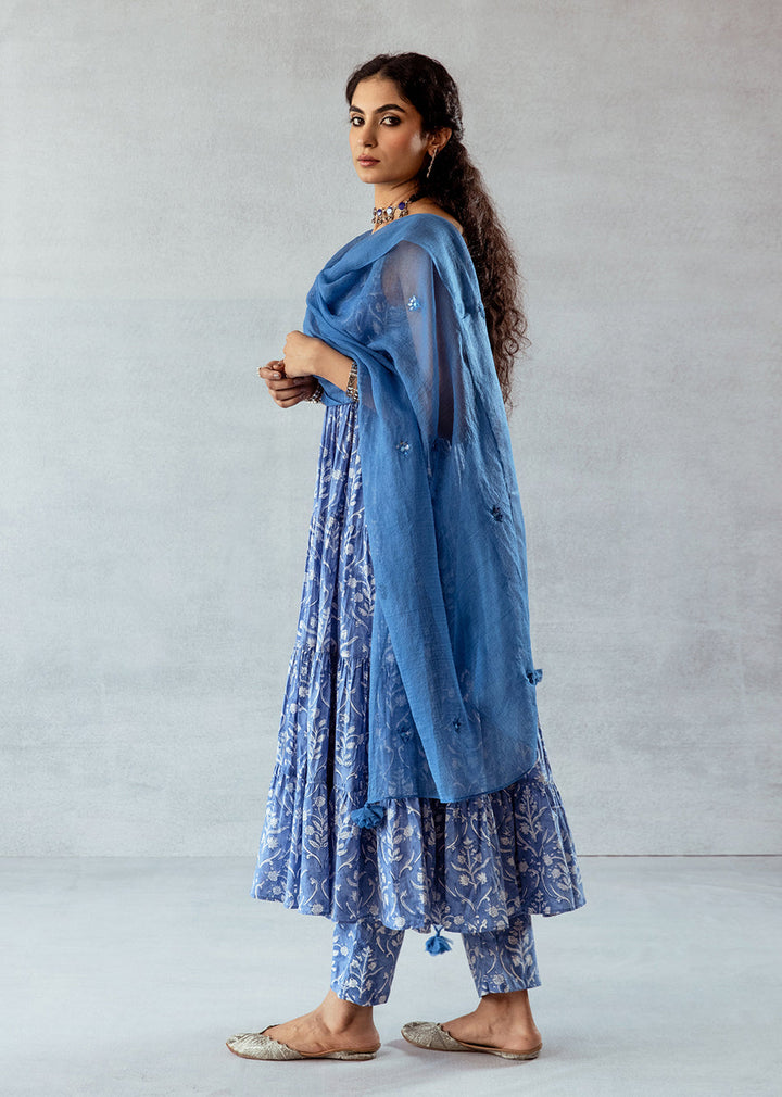 Blue-&-White-Cotton-Sleeveless-Tiered-Anarkali-Set