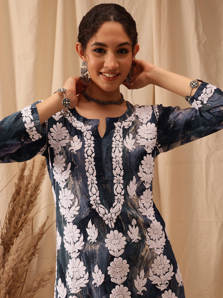 Blue-&-White-Modal-Embroidered-Chikankari-Kurta