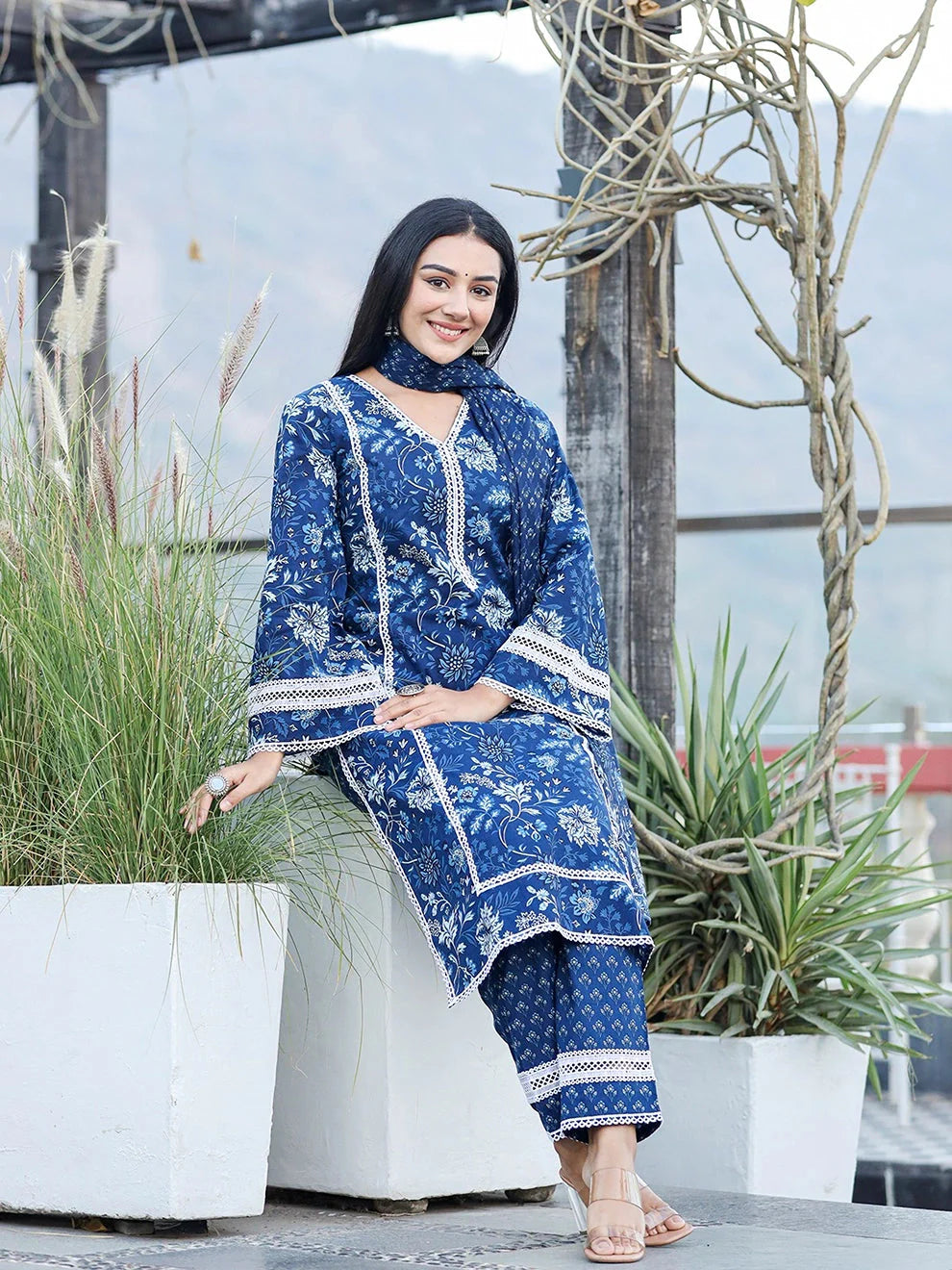 Blue-Cotton-Thread-Work-Detailing-3-Piece-Kurta-Set