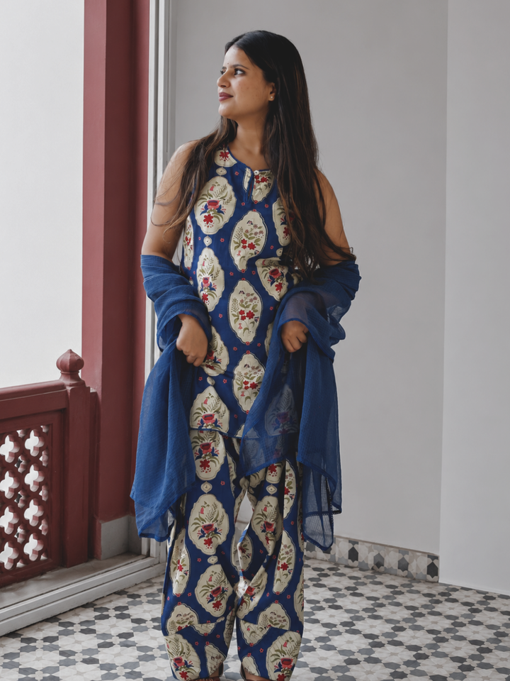 Neel Mughal Print Farshi Set