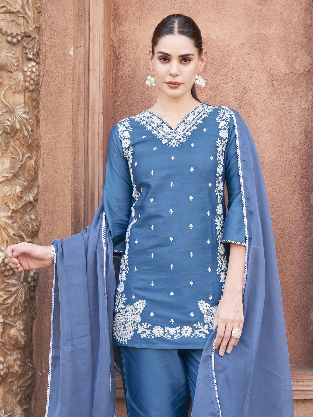 Blue-Cotton-Blend-with-White-Thread-Work-3-Piece-Kurta-Set