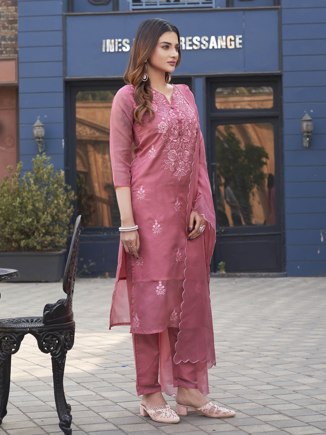 Blush-Pink-Organza-Embroidery-Straight-3-Piece-Kurta-Set
