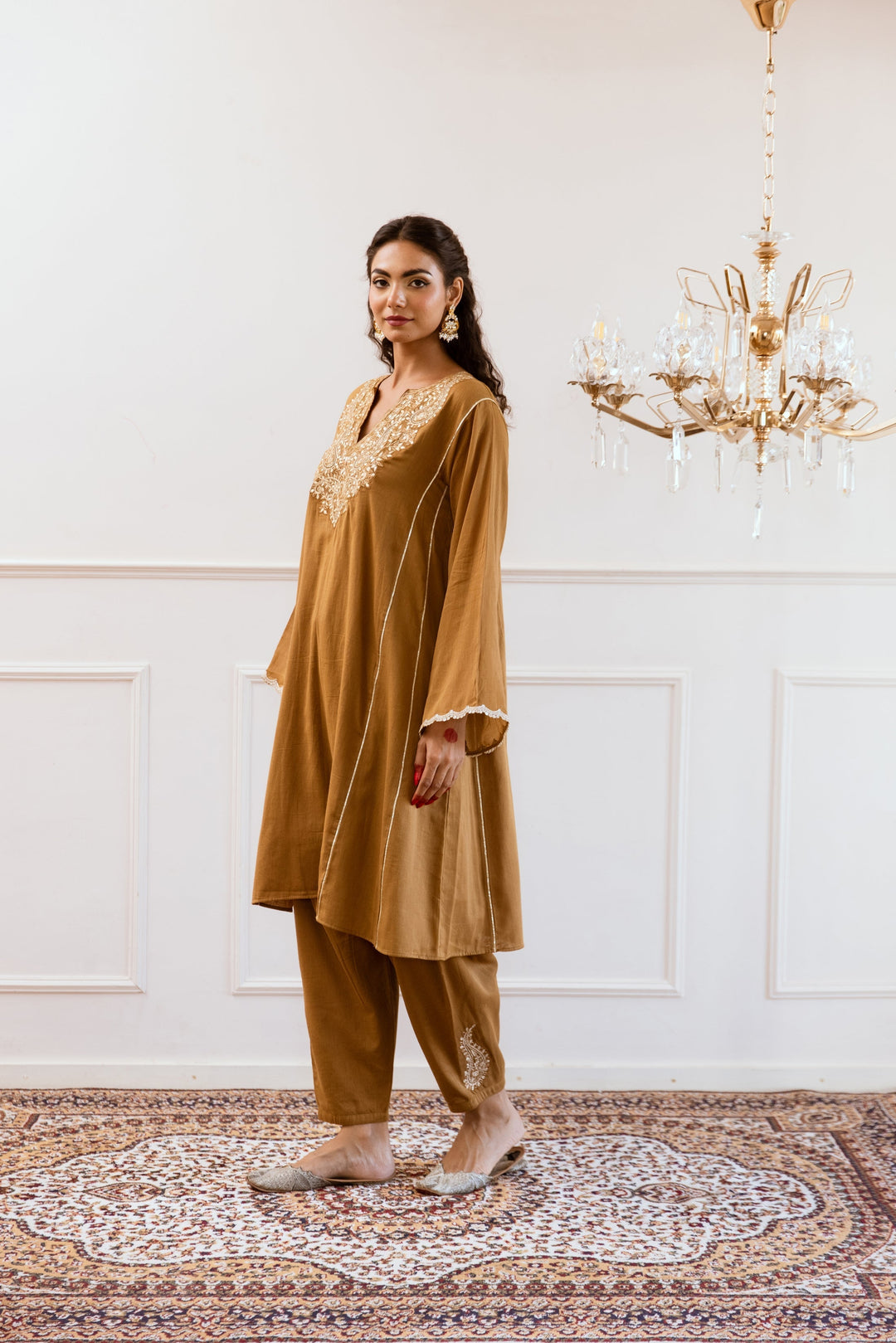 Brown-Mulmul-Anti-Fit-Anarkali-Set