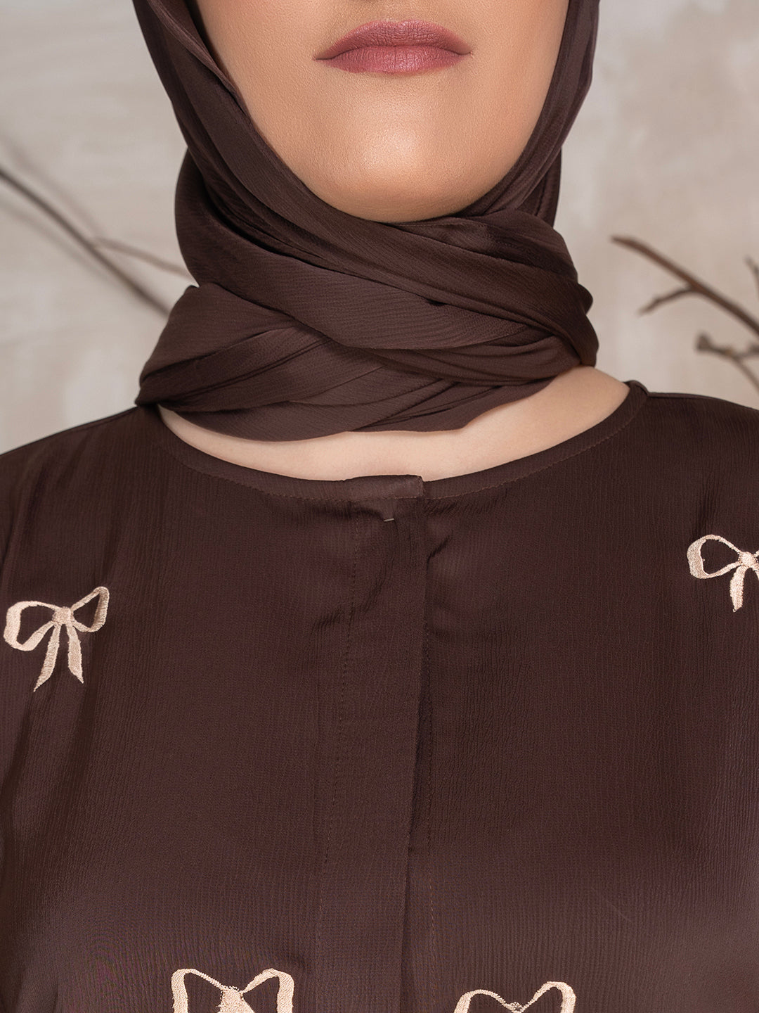 Brown Polyester Tik Tok Fabric Bow Embroidered Abaya With Scarf