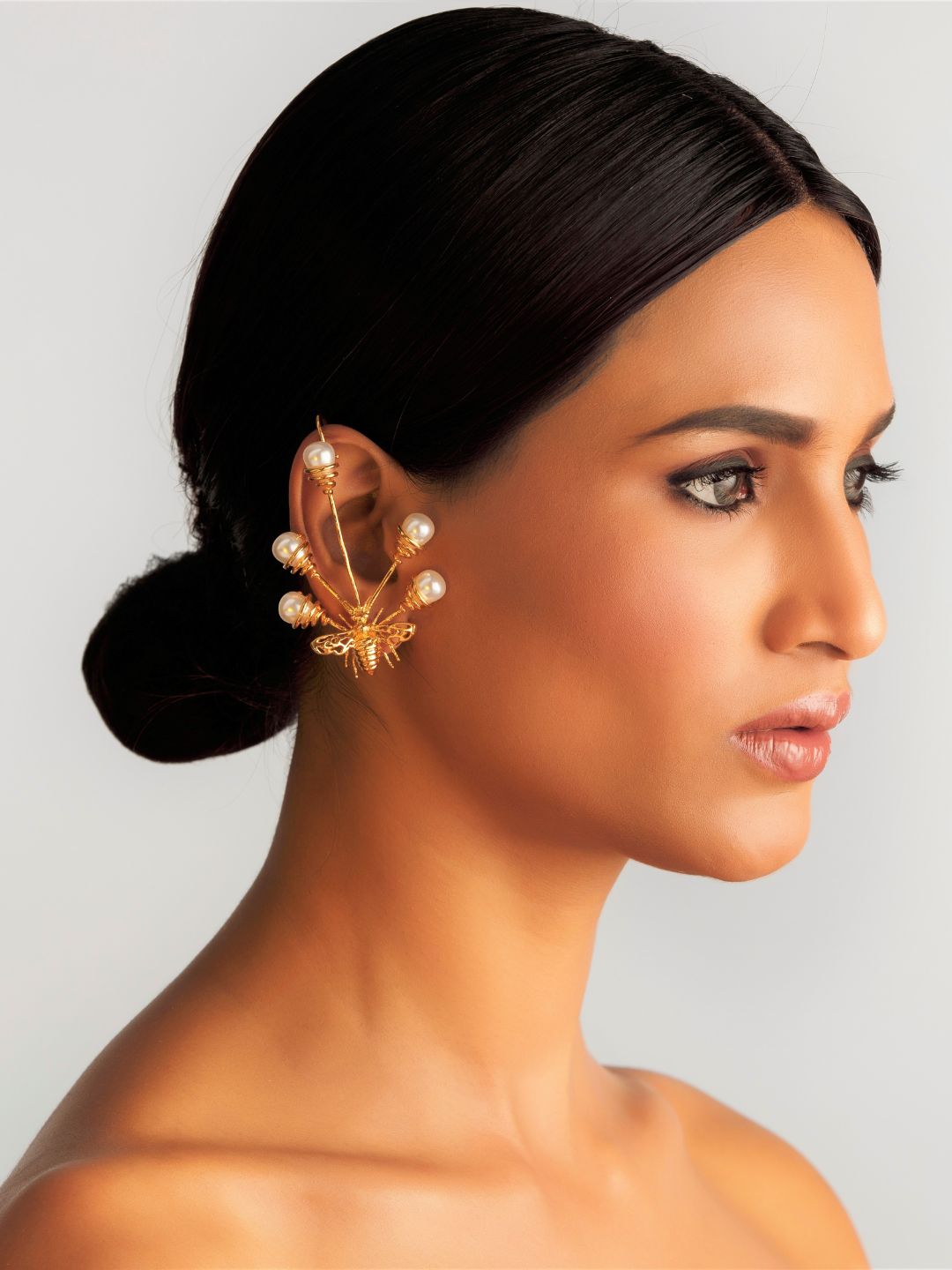 Buttercup Brass & Pearl with Gold Plated Earring