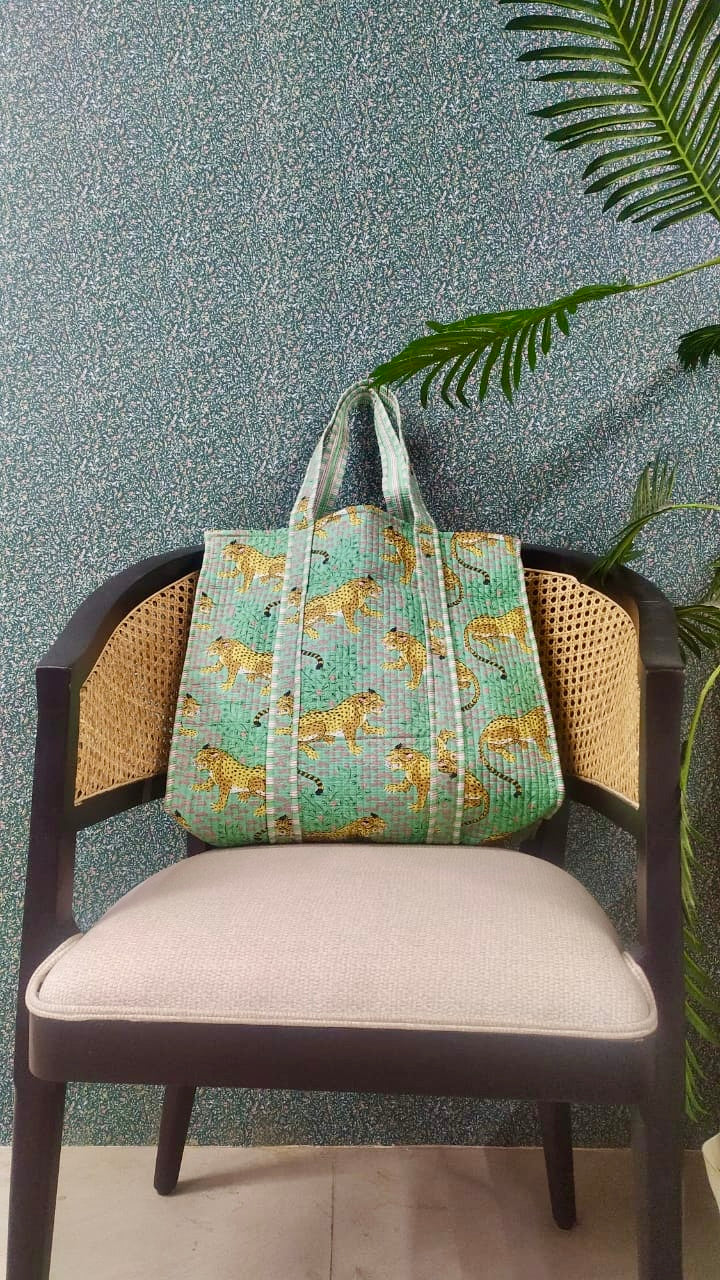 Sea-Green-Jute-Handblock-Print-Quilted-Tote-Bag-Without-Zip