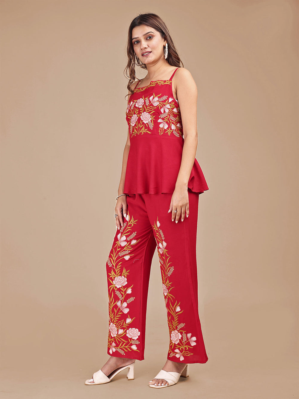 Red-Contrast-Rayon-Embroidered-Sleeveless-Co-ord-Set