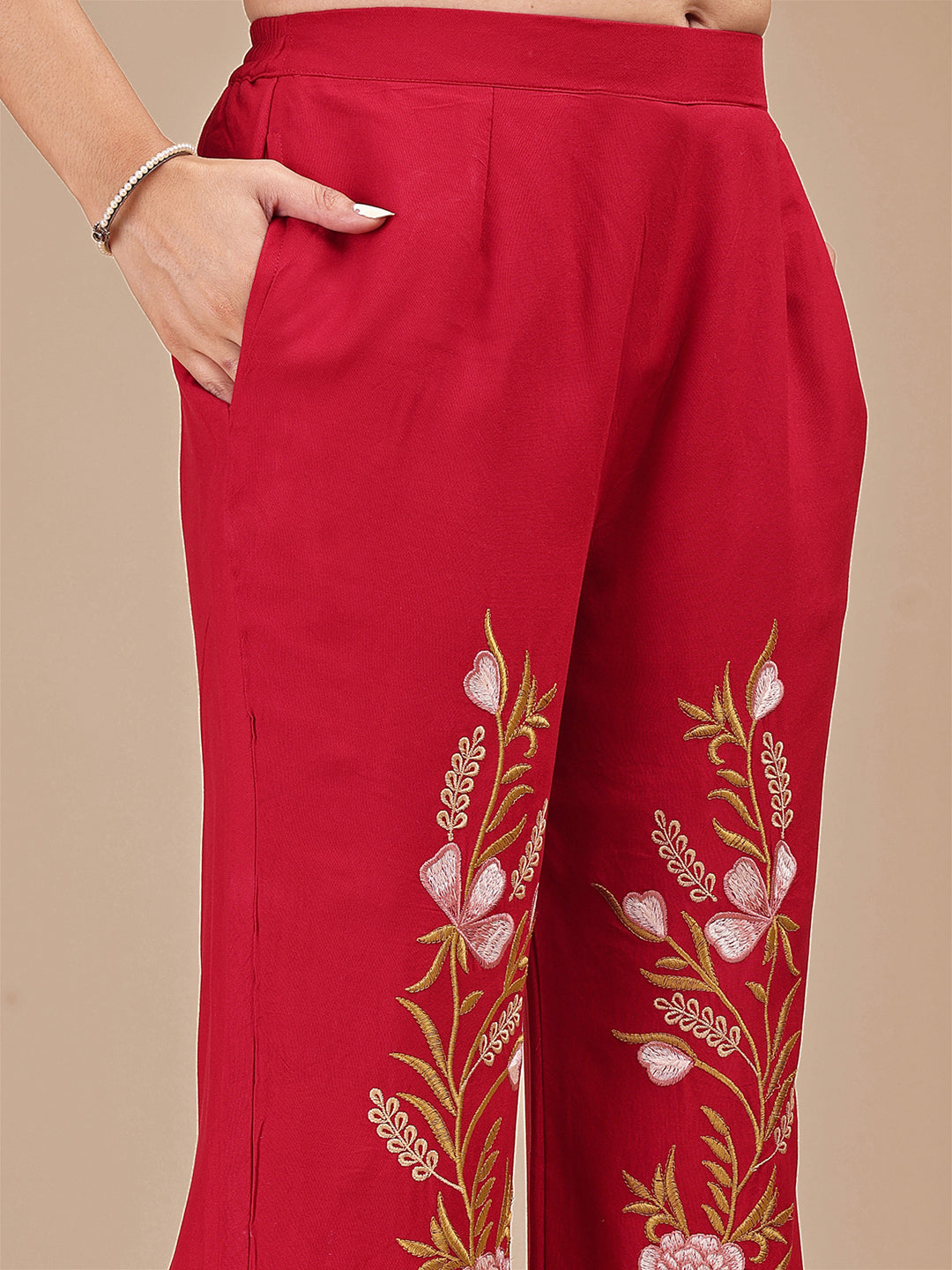 Red-Contrast-Rayon-Embroidered-Sleeveless-Co-ord-Set
