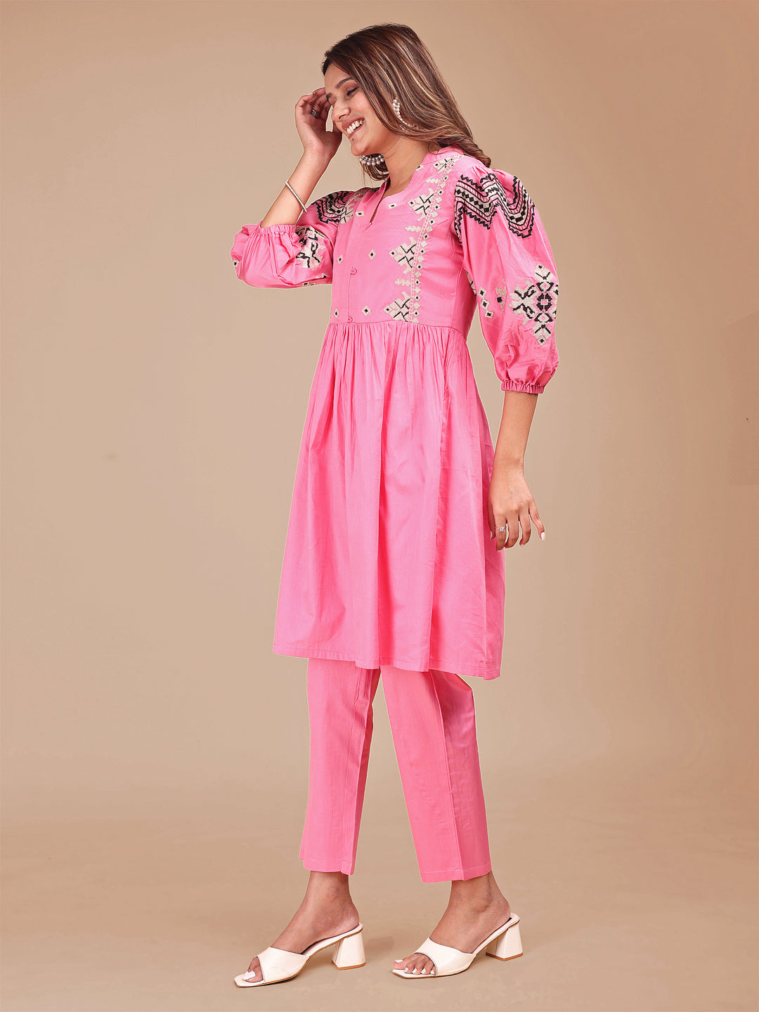Pink-Cotton-Stylized-Thread-Work-Co-ord-Set