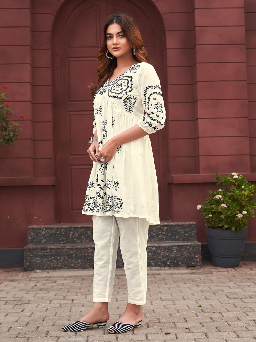 Off-White-Cotton-Embroidered-Tunic-&-Trouser-Co-Ord-Set