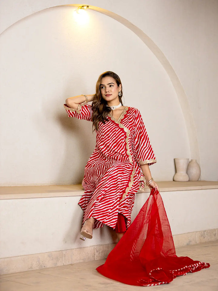 Red-Cotton-Leheriya-Printed-3-Piece-Kurta-Set