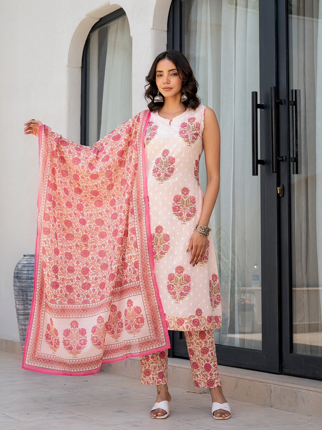 Pink-Cotton-Floral-Printed-Straight-Fit-3-Piece-Kurta-Set