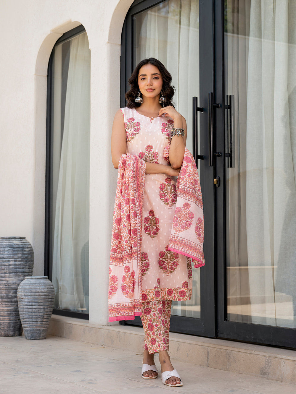 Pink-Cotton-Floral-Printed-Straight-Fit-3-Piece-Kurta-Set
