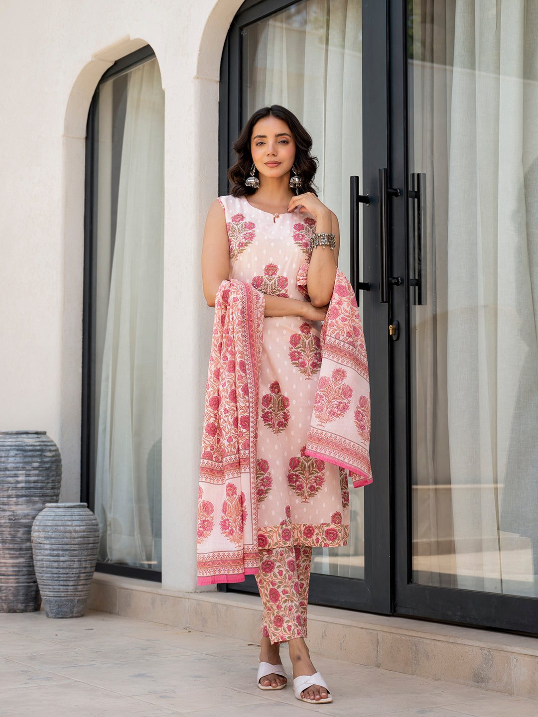 Pink-Cotton-Floral-Printed-Straight-Fit-3-Piece-Kurta-Set
