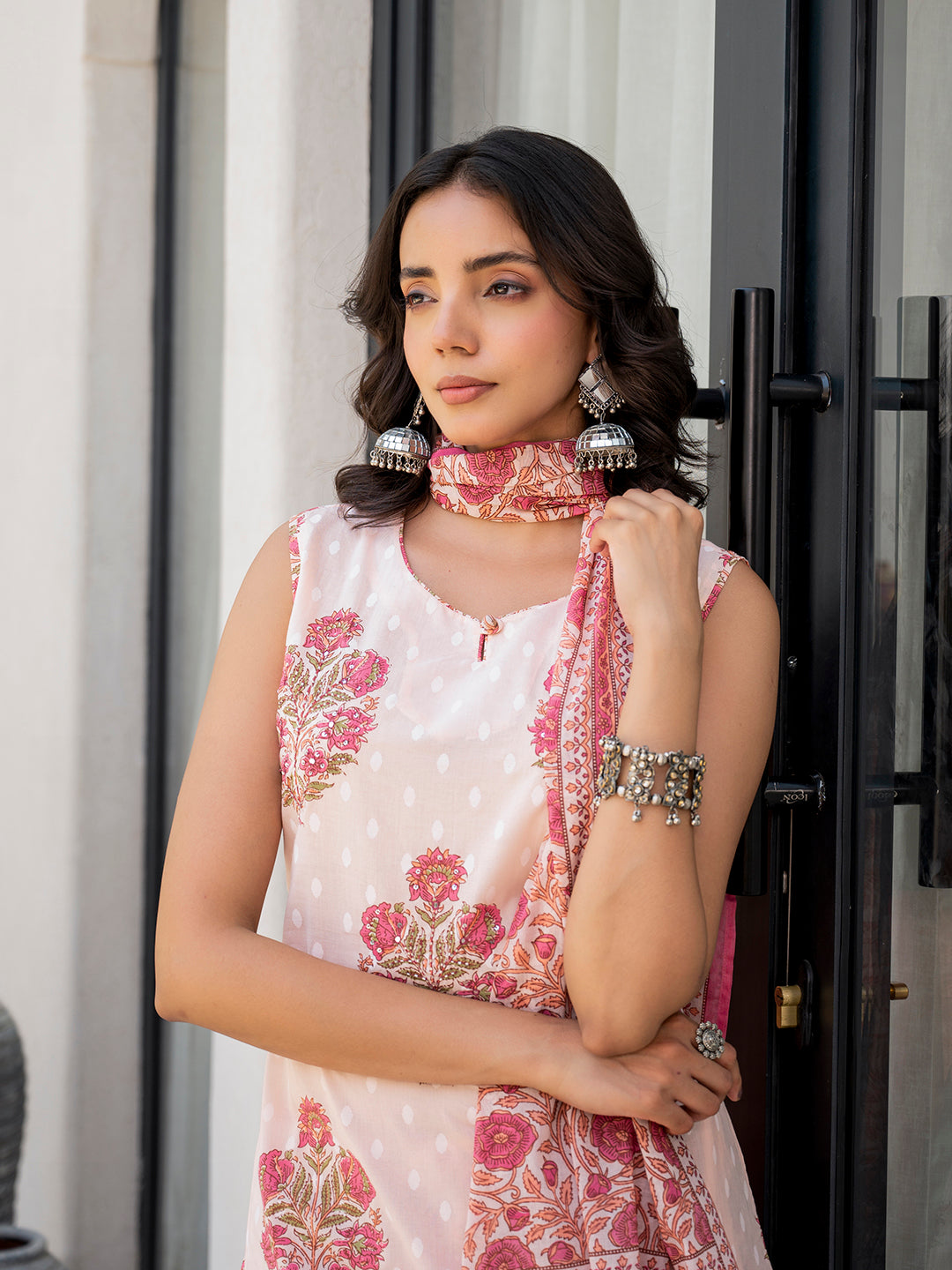 Pink-Cotton-Floral-Printed-Straight-Fit-3-Piece-Kurta-Set