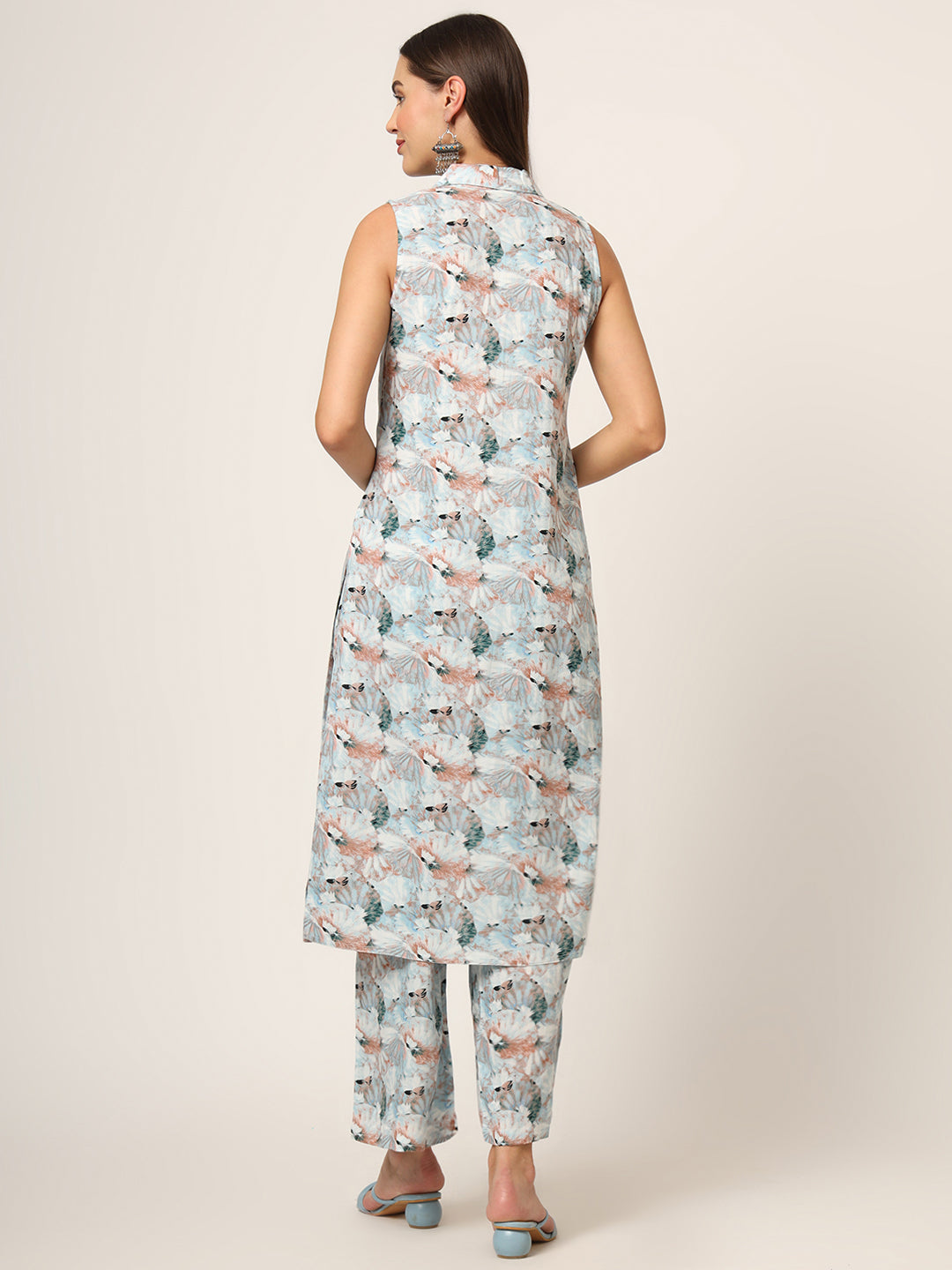 Sky-Blue-Rayon-Floral-Printed-Sleeveless-2-Piece-Kurta-Set