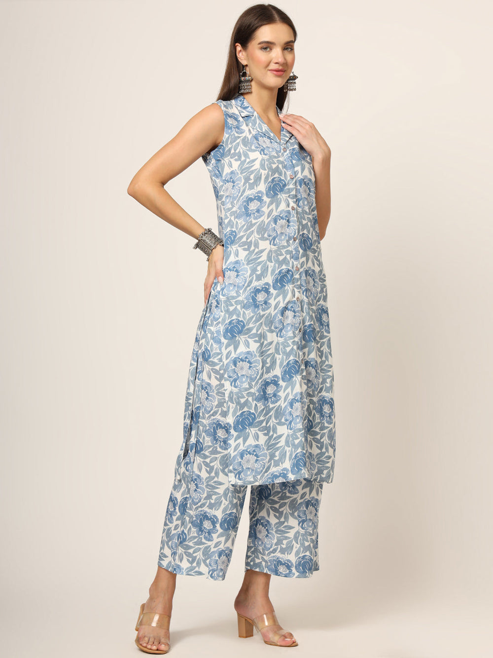 Blue-Rayon-Floral-Printed-Sleeveless-2-Piece-Kurta-Set