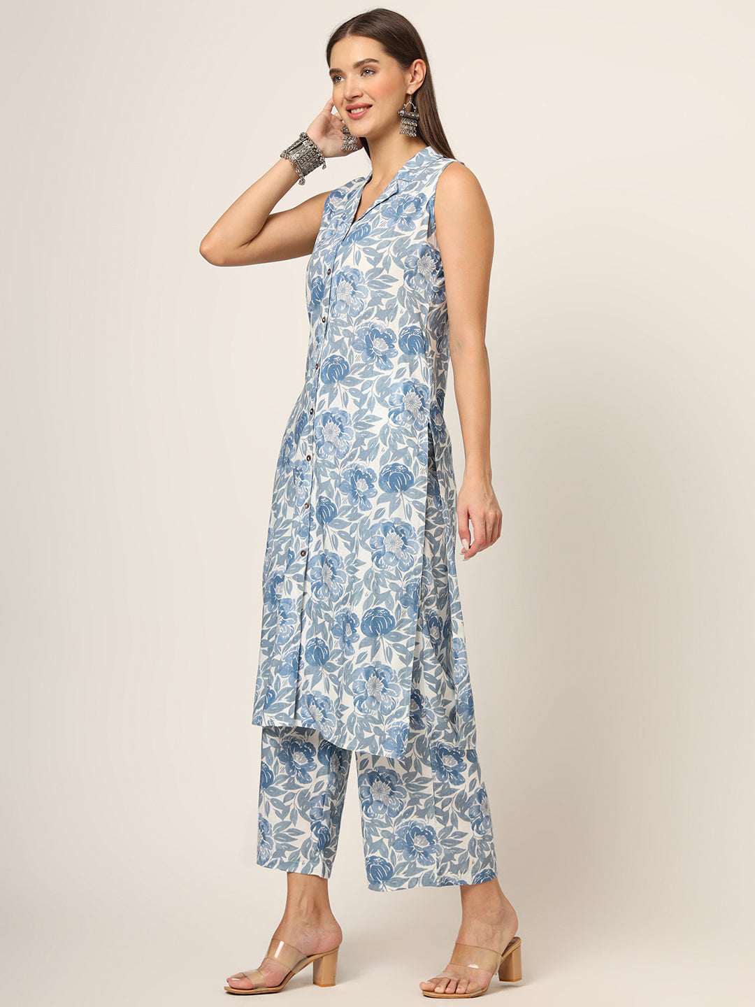 Blue-Rayon-Floral-Printed-Sleeveless-2-Piece-Kurta-Set