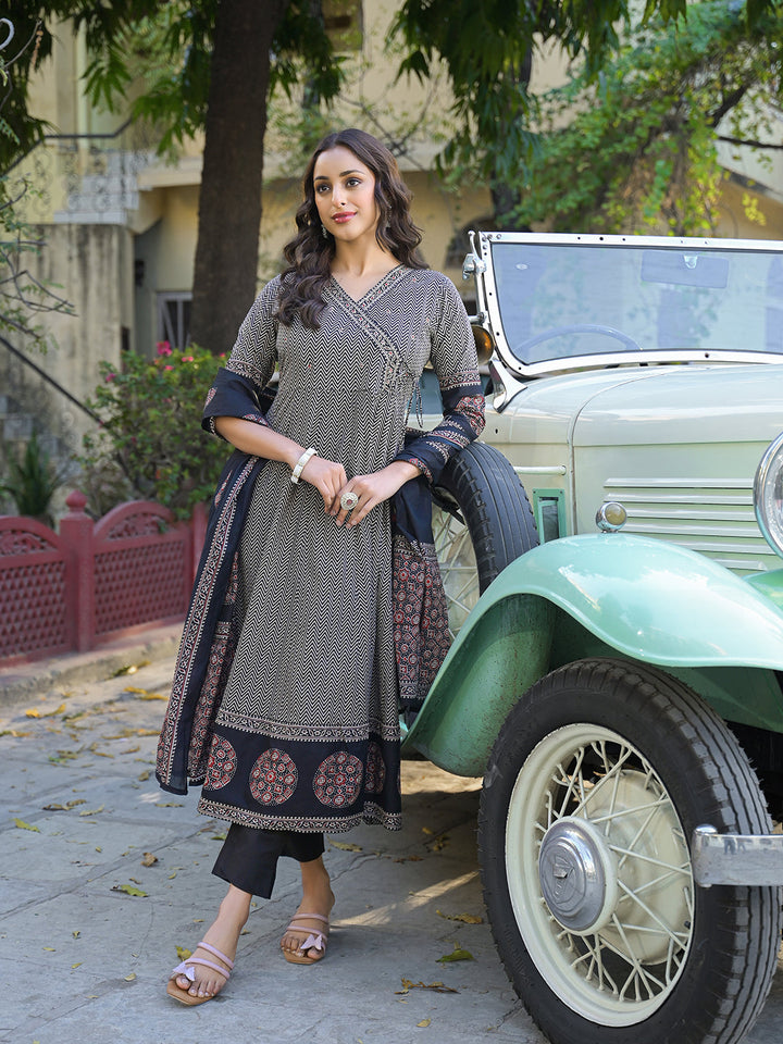Black-Cotton-Textured-Anarkali-Kurta-Set-With-Dupatta