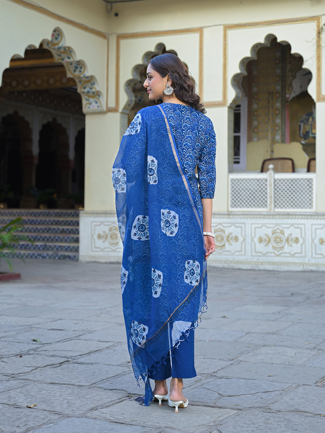 Blue-Cotton-Floral-Straight-3-Piece-Kurta-Set