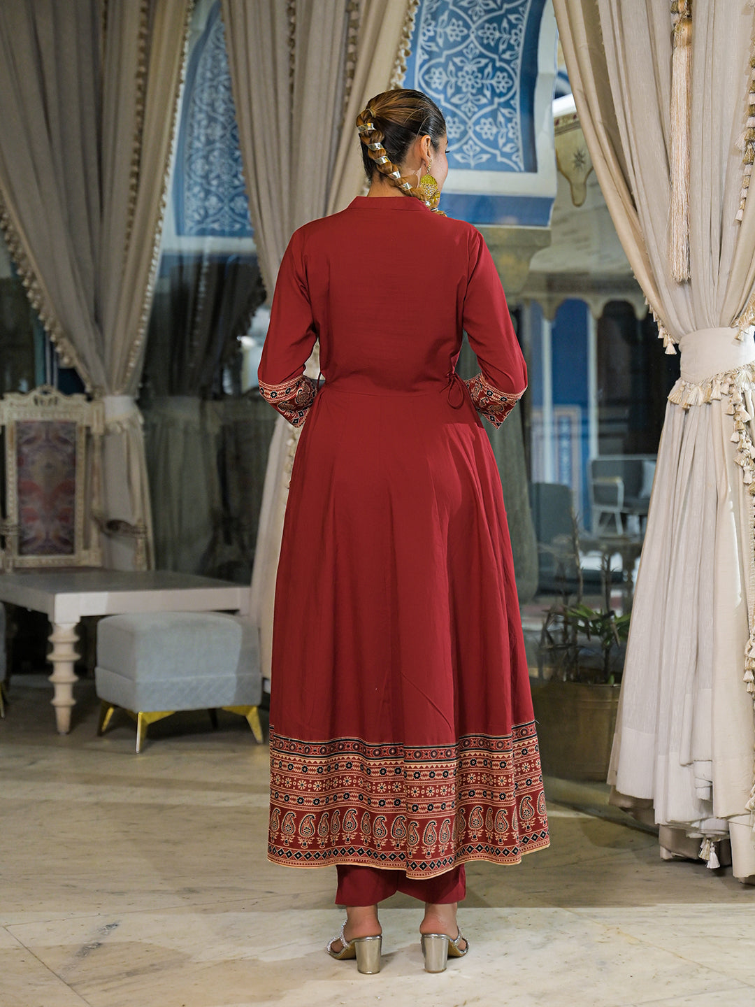 Red-Cotton-Paisley-Print-Anarkali-3-Piece-Kurta-Set