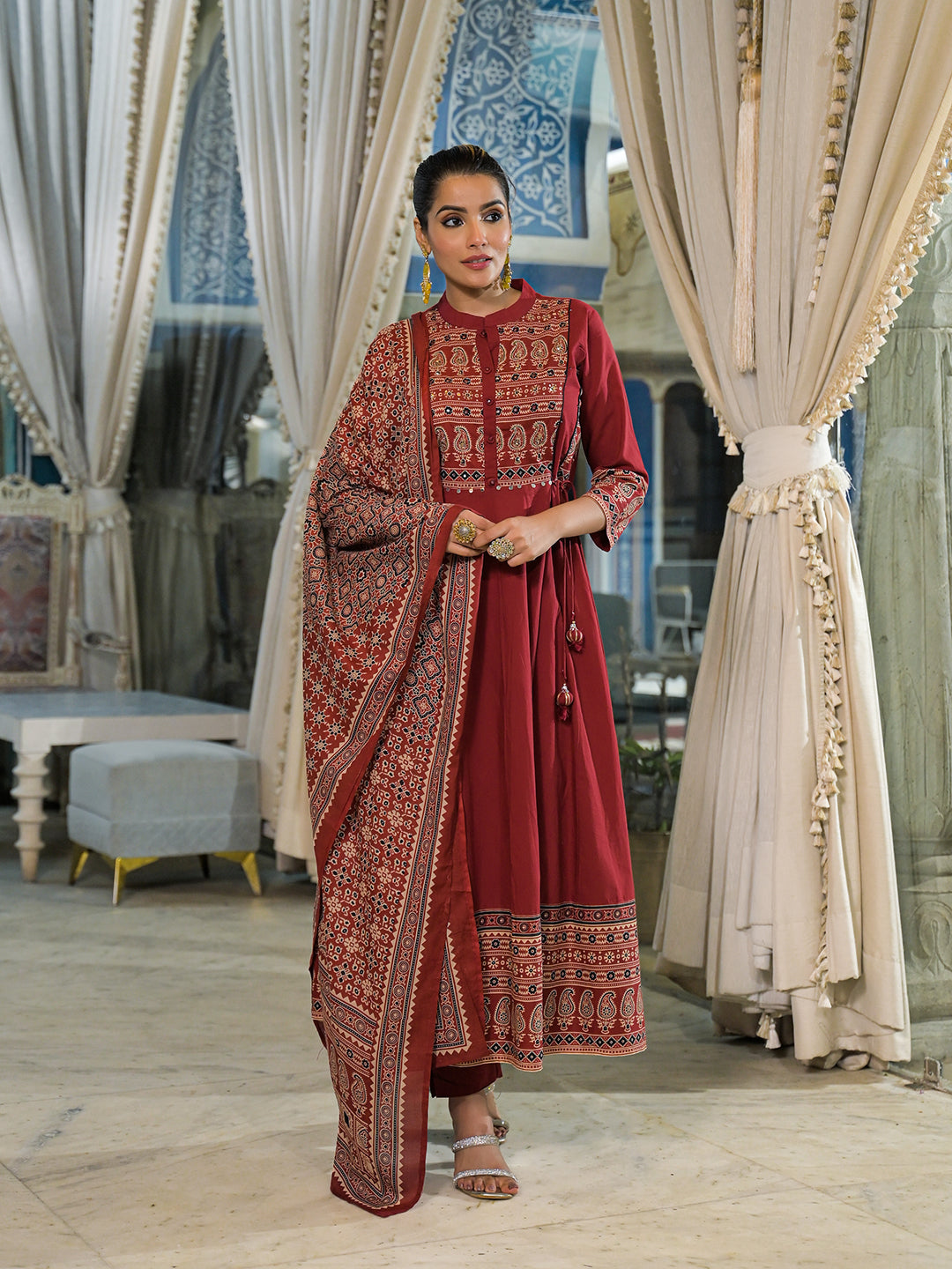 Red-Cotton-Paisley-Print-Anarkali-3-Piece-Kurta-Set