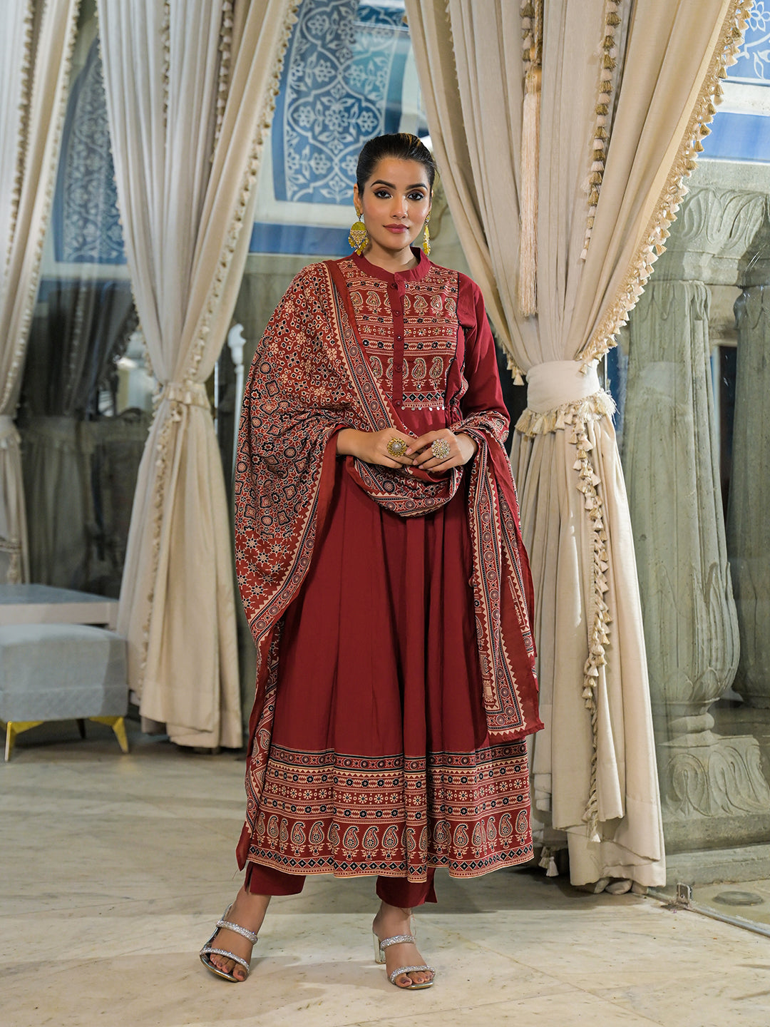 Red-Cotton-Paisley-Print-Anarkali-3-Piece-Kurta-Set