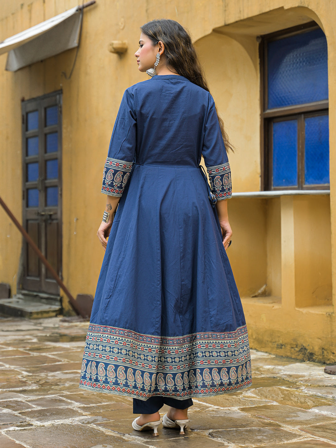 Blue-Cotton-Paisley-Print-Anarkali-3-Piece-Kurta-Set