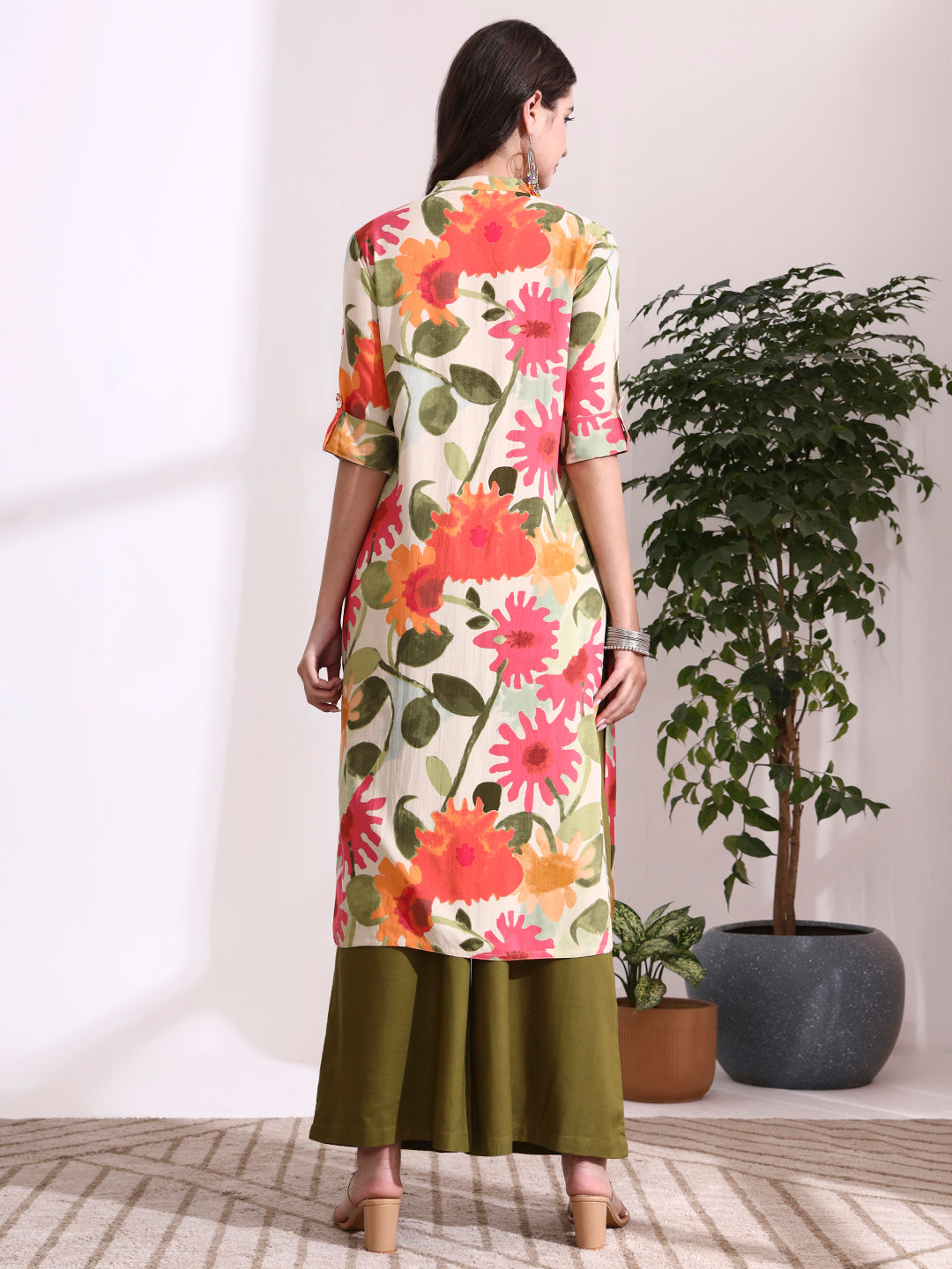 Cream Rayon Rollup Sleeves Straight Kurta