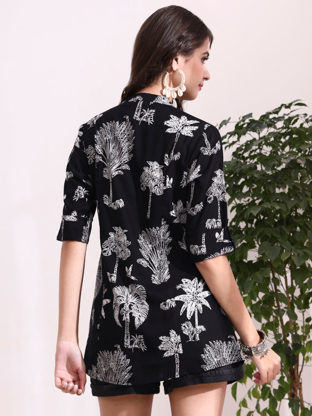 Black Mandarin Coller Roll Up Sleeves Viscose Rayon Top